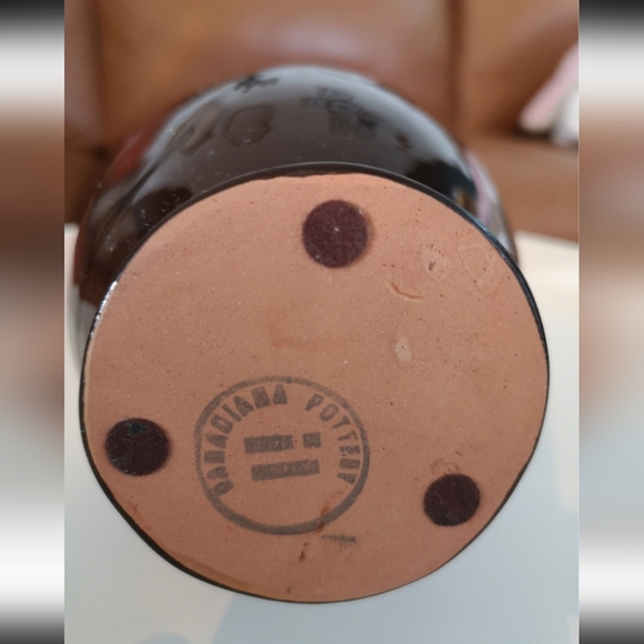 Authentic Mid-Century Modern 1970s pottery pitcher vase by Canadiana Pottery - Picture 8 of 13